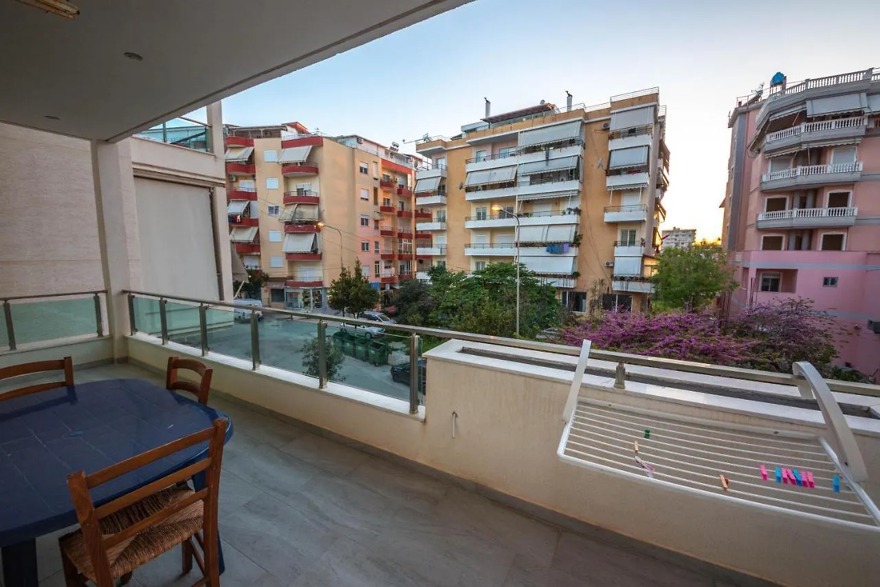 Mamma'S Apartments Sarande
