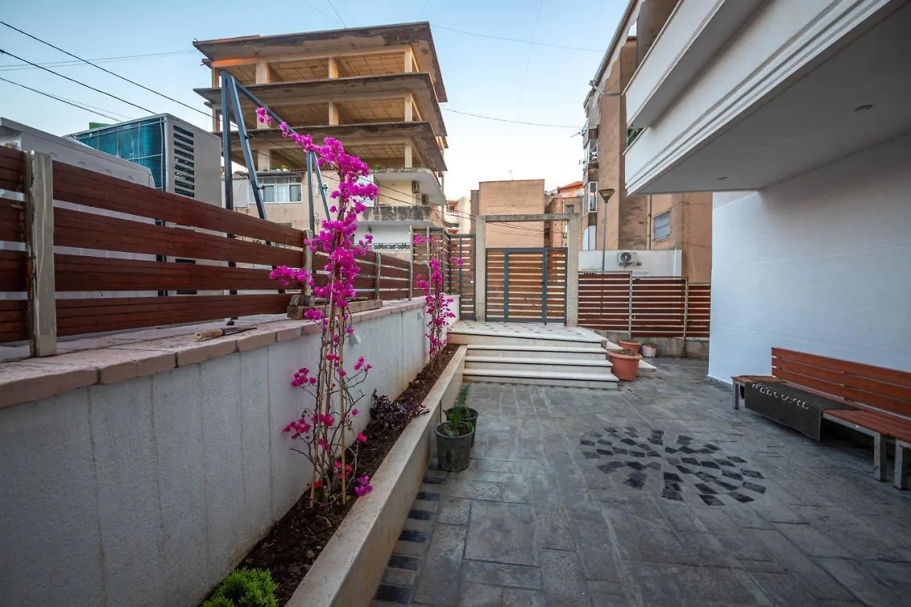 Mamma'S Apartments Sarande