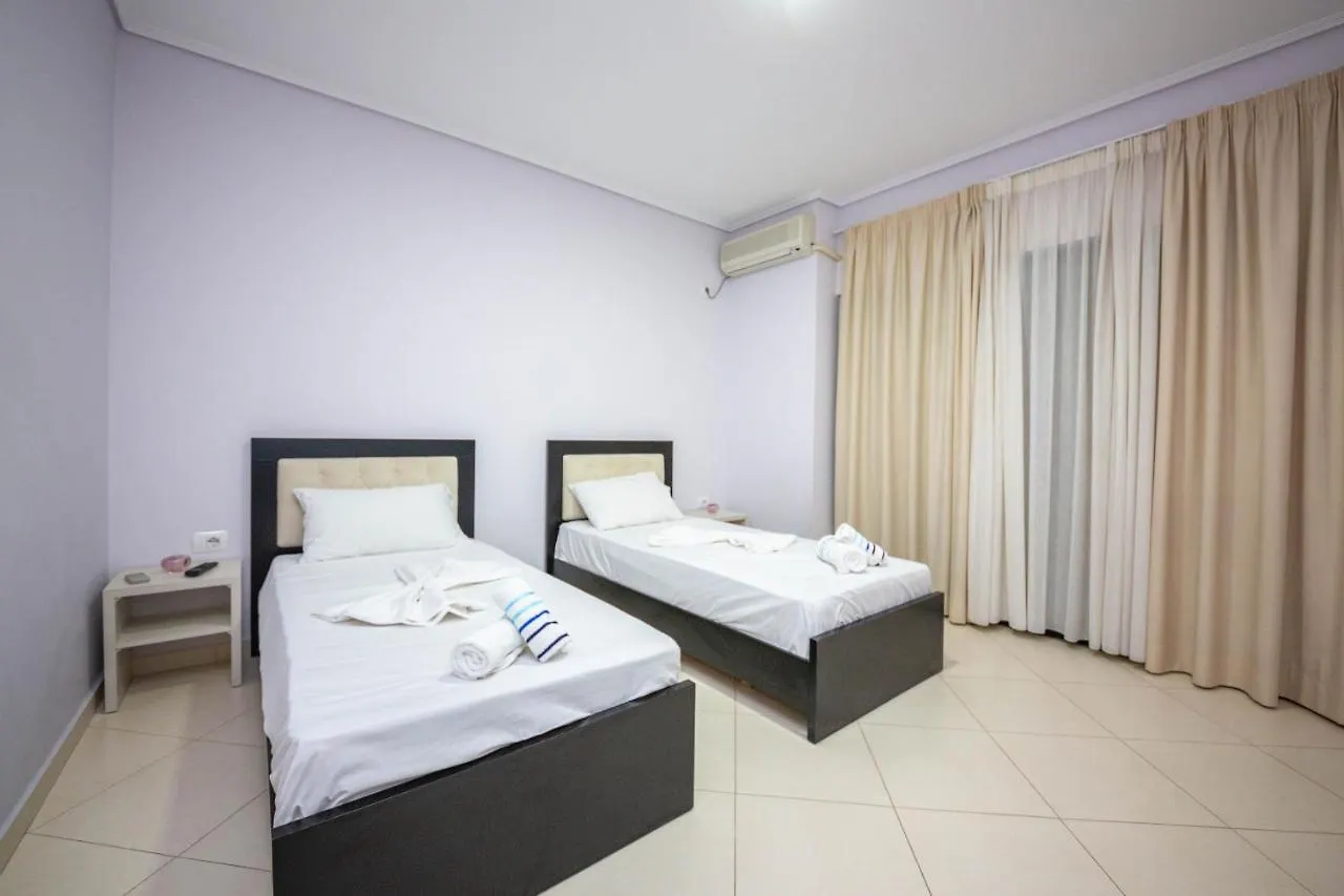 Mamma'S Apartments Sarande