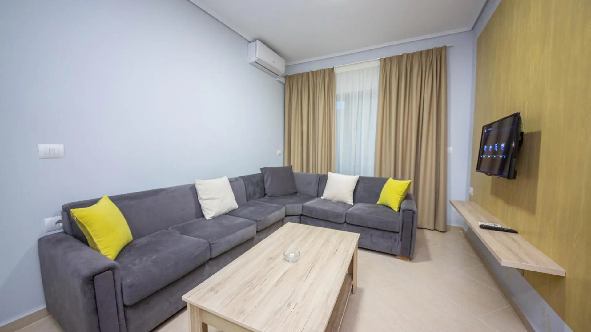 Mamma'S Apartments Sarande