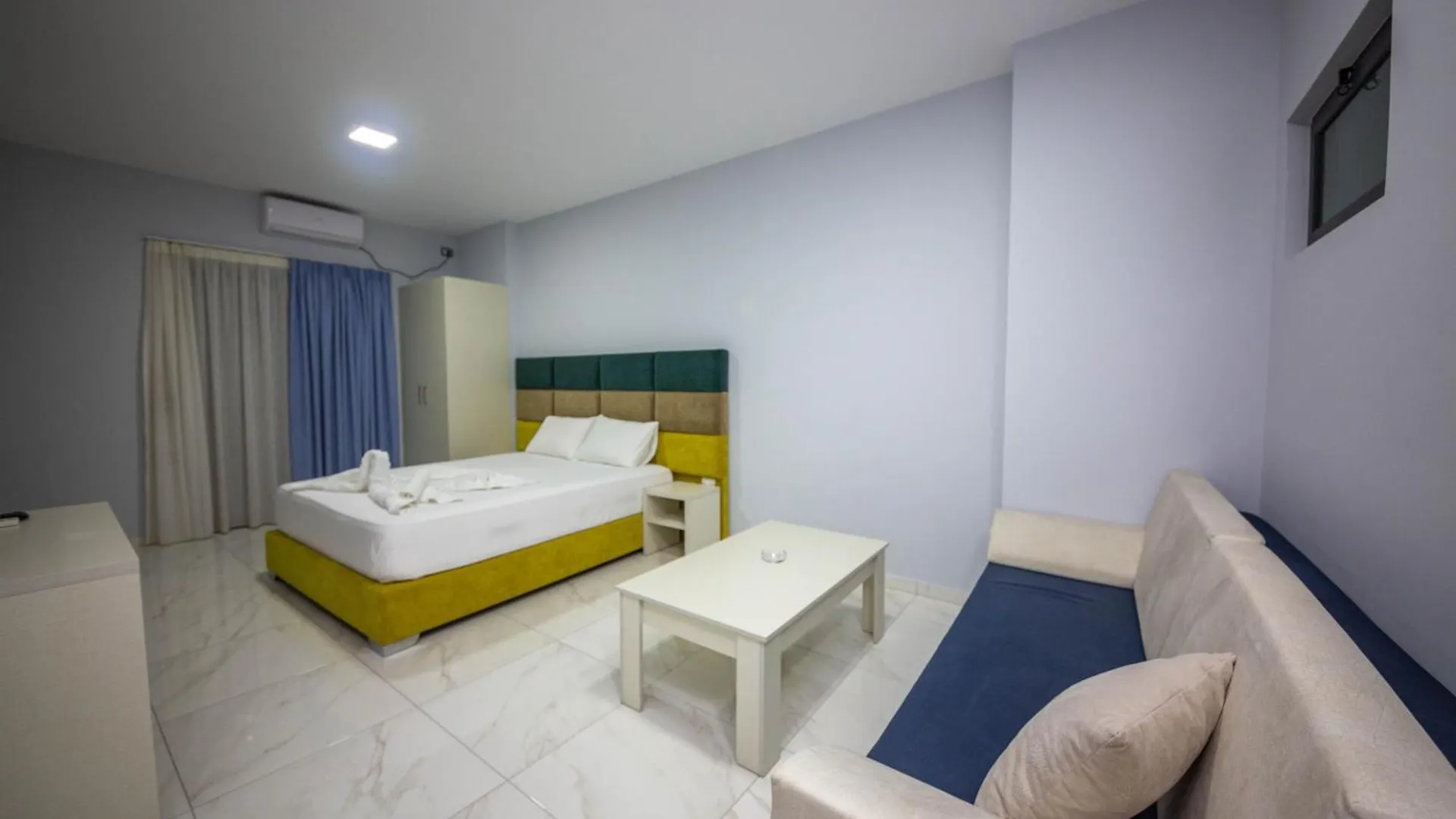 Mamma'S Apartments Sarande
