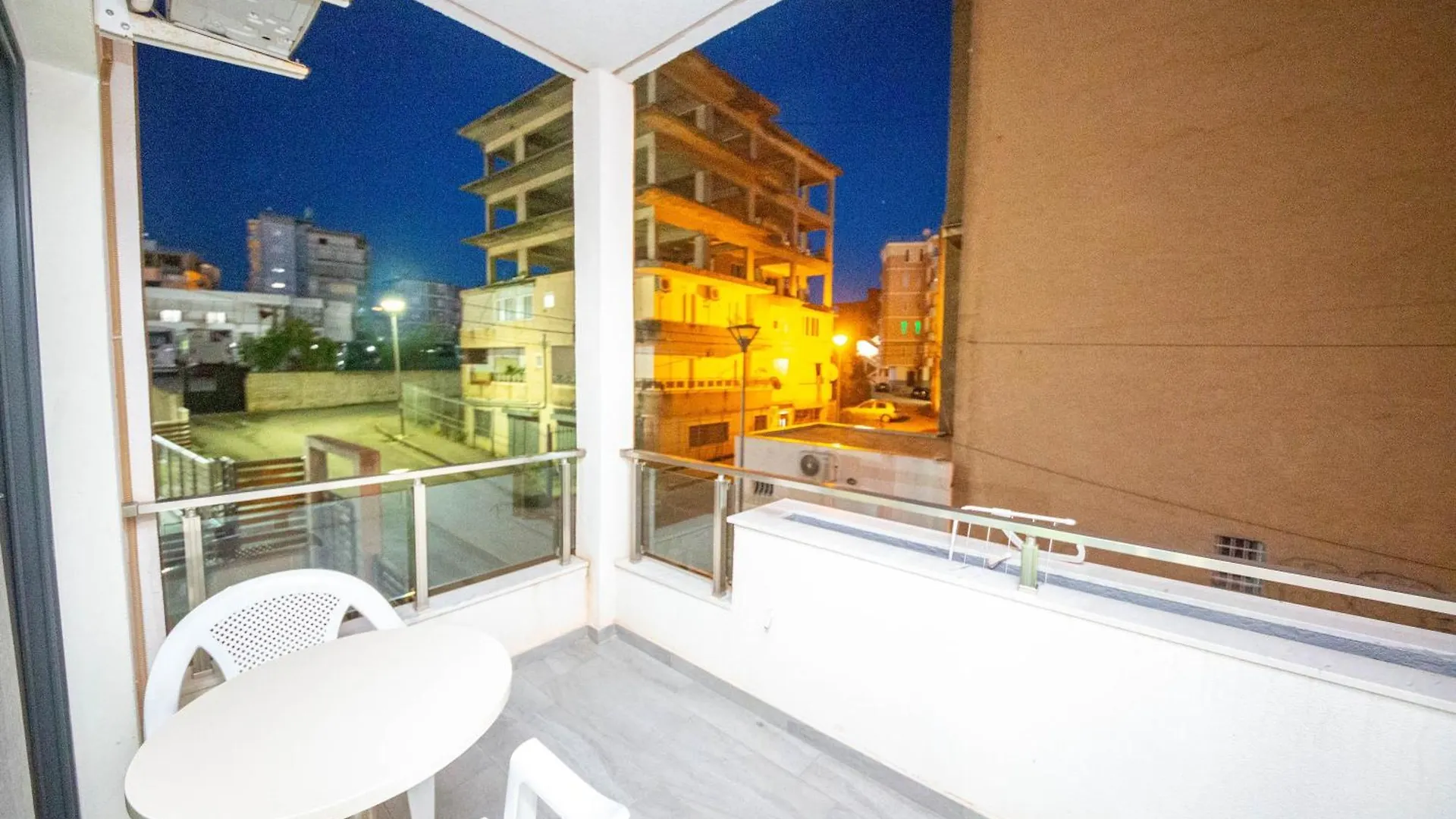 Mamma'S Apartments Sarande Albania