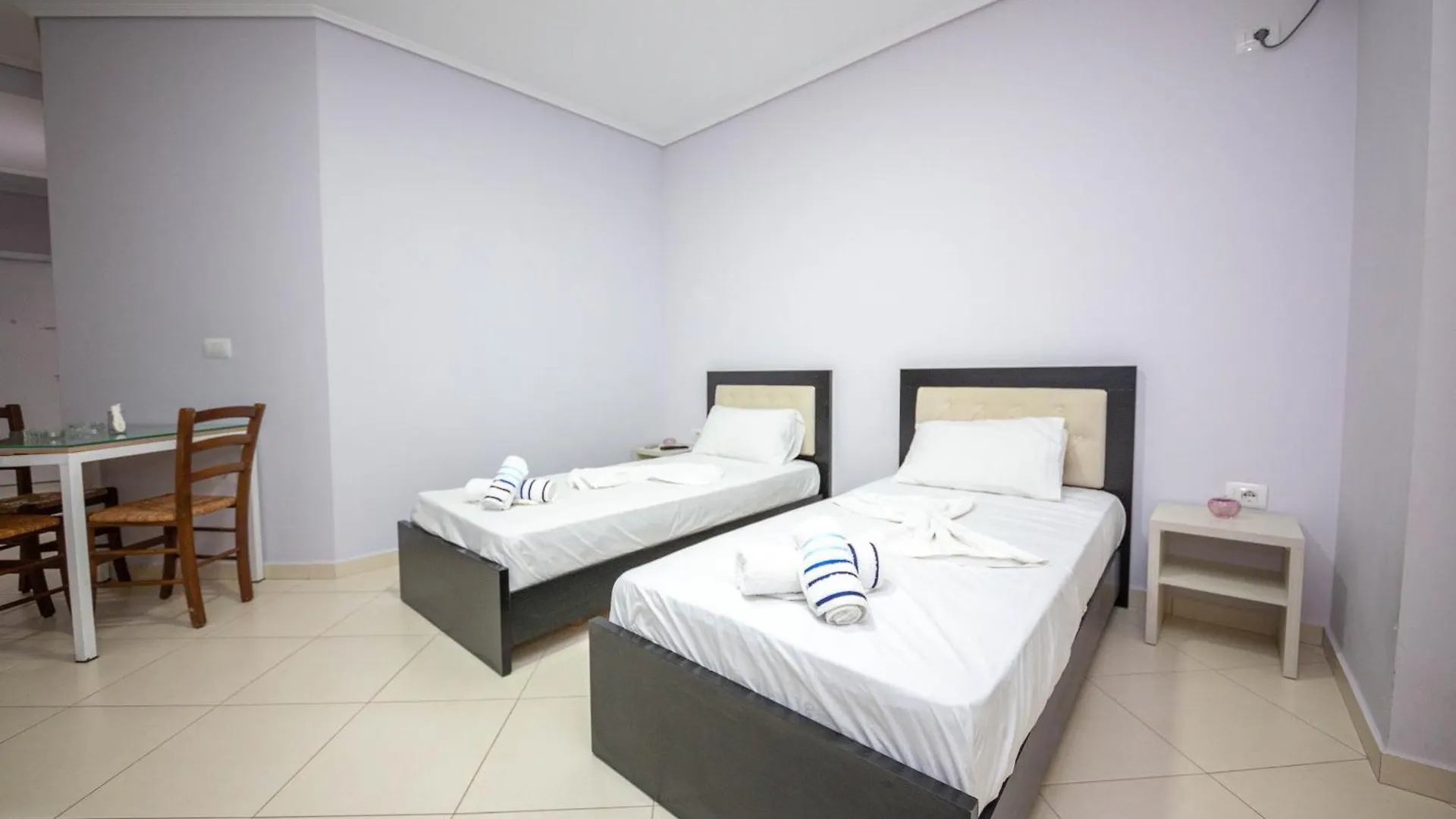 Mamma'S Apartments Sarande