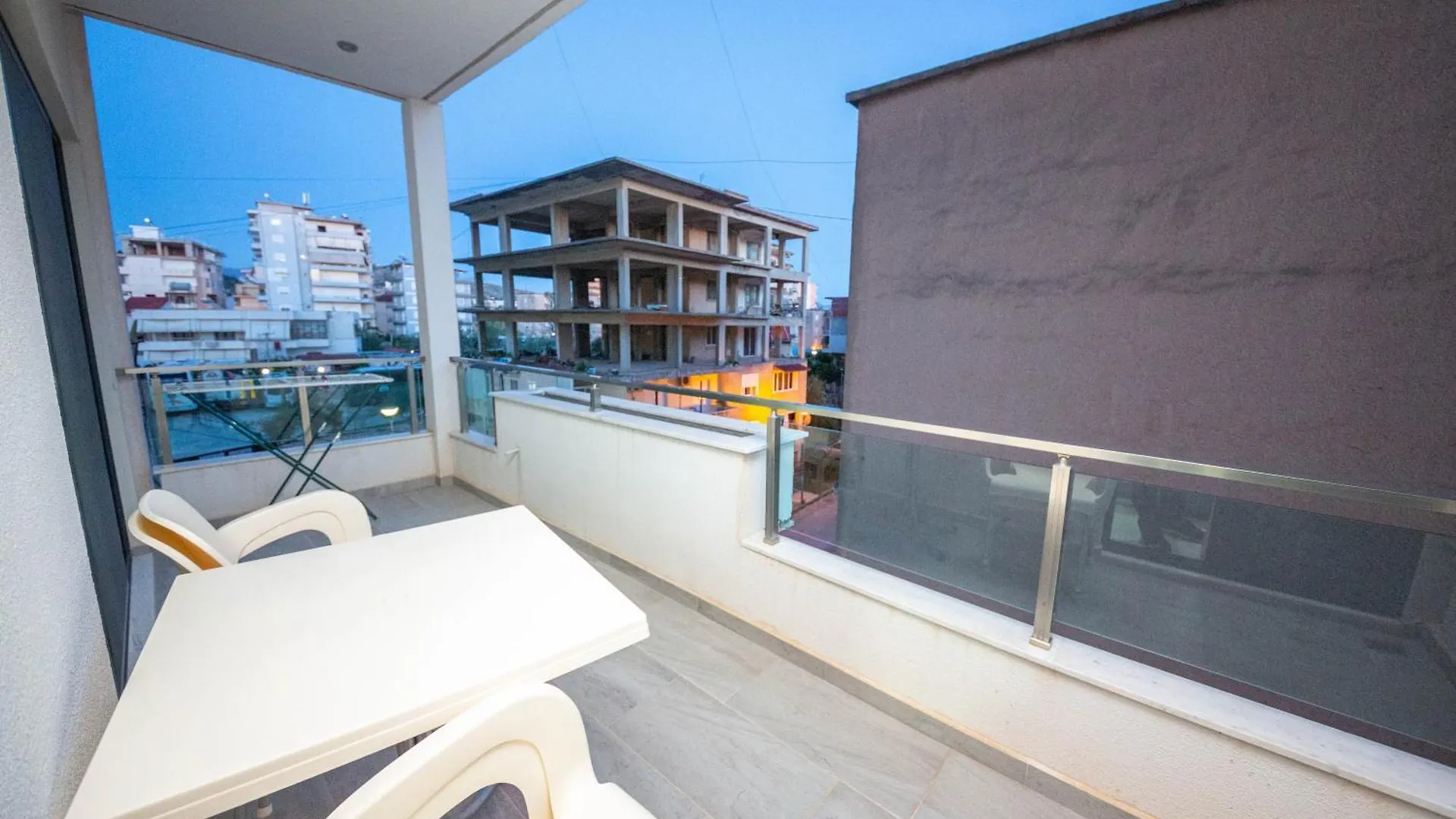 Mamma'S Apartments Sarande Albania