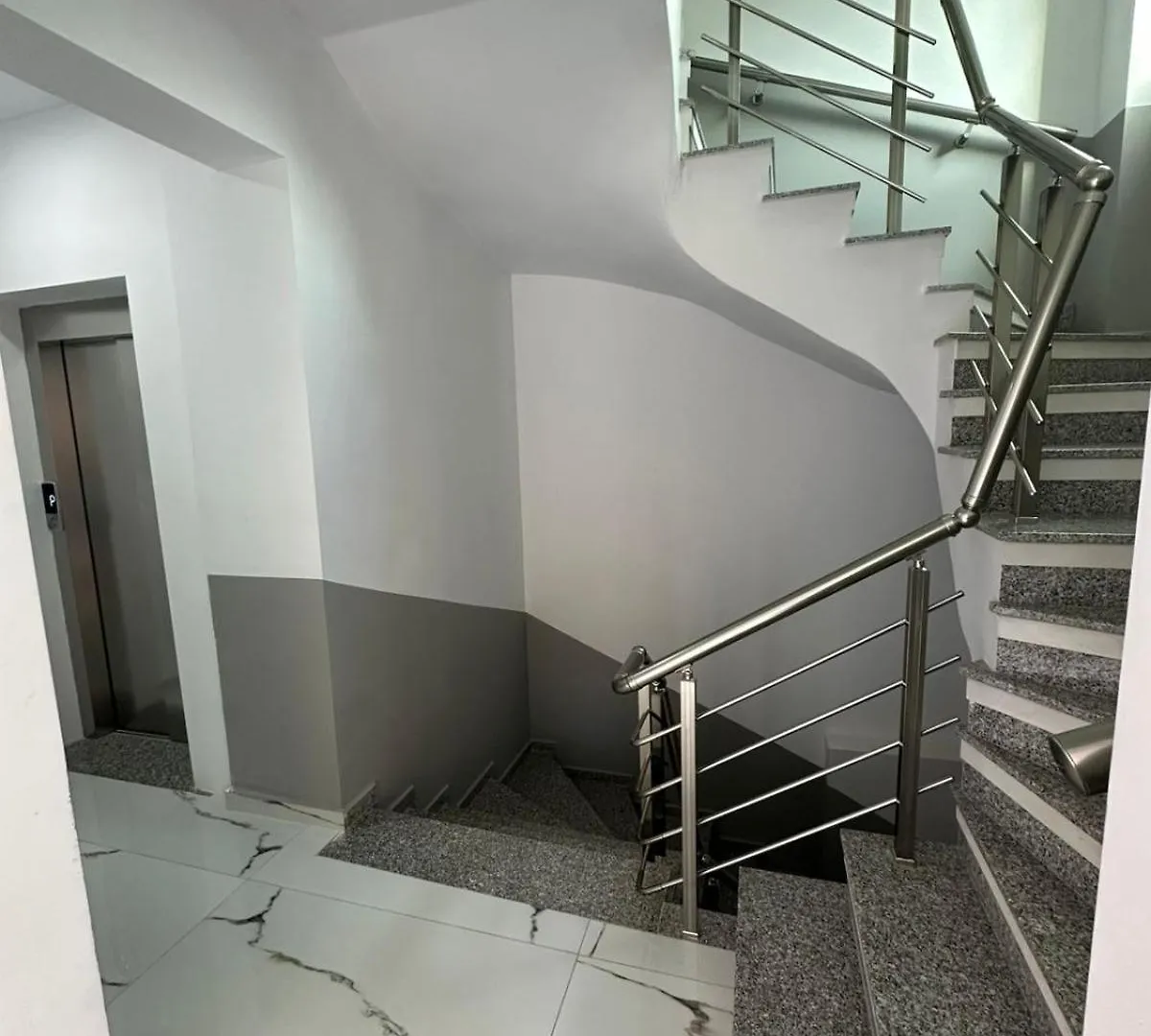 Mamma'S Apartments Sarande